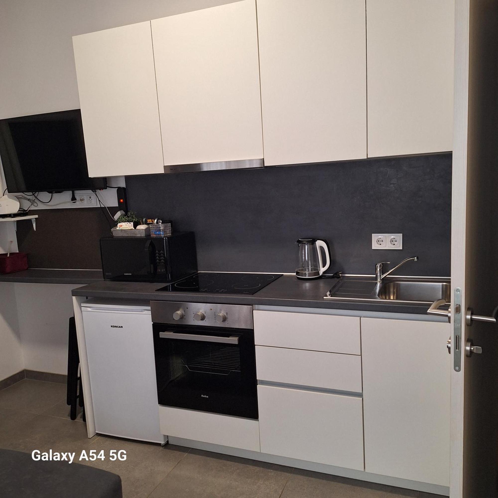 Studio Apartmani Louis I Lola Záhřeb Exteriér fotografie